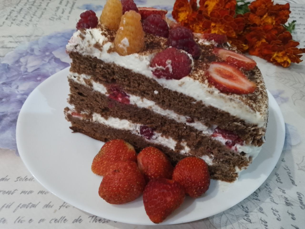 Tort Chokoladniy so Slivkami 0