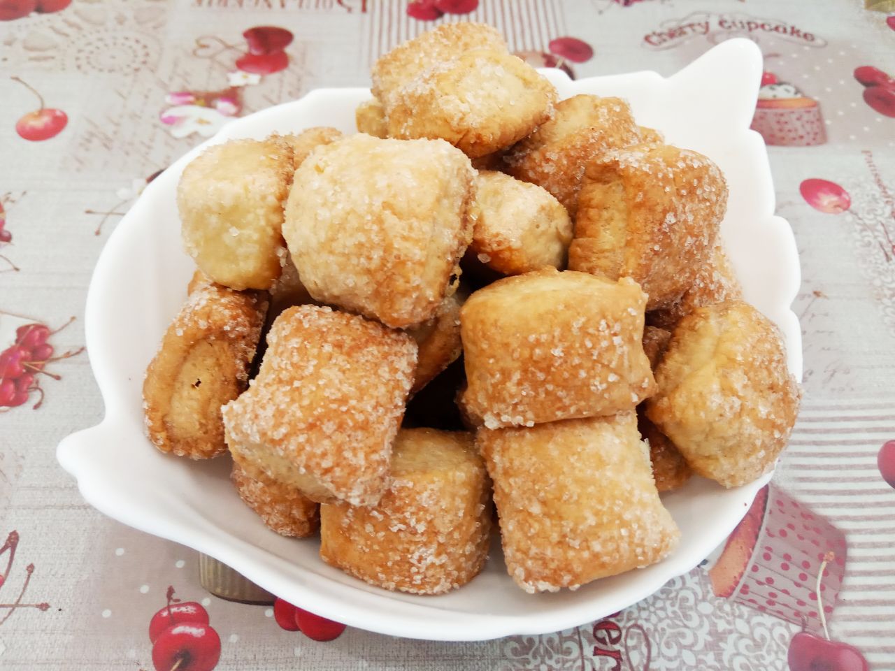 Сахарное печенье на сливочном масле и сметане – пошаговый рецепт приготовления с фото