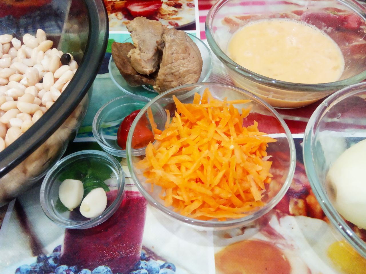 Salat Fasoleviy Myasnoy 0