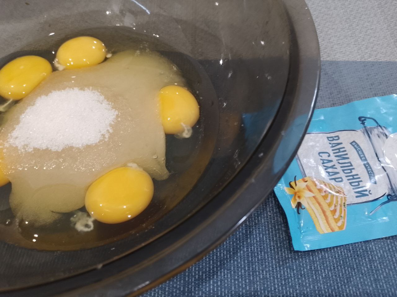 Chkoladniypirog S Klybnikoy 3