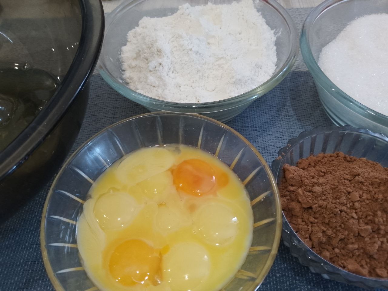 Tort Chokoladniy so Slivkami 30