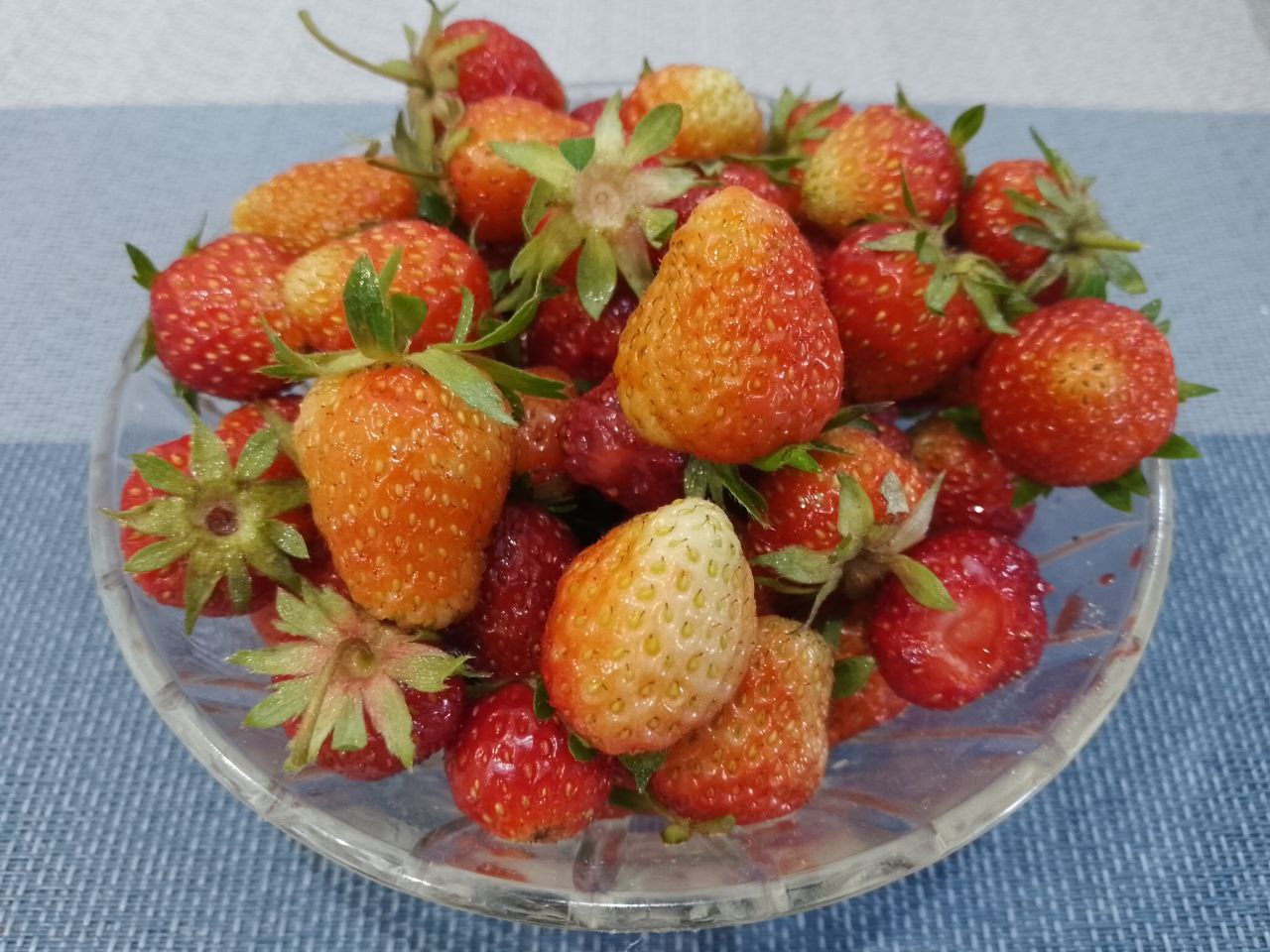 Chkoladniypirog S Klybnikoy 2