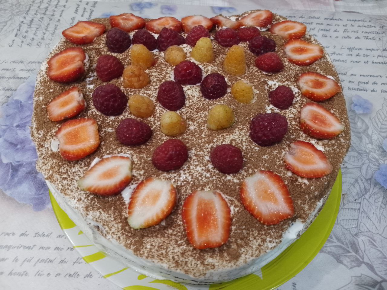 Tort Chokoladniy so Slivkami 1